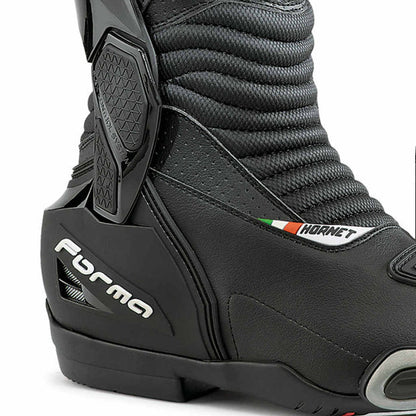 Forma Hornet Boots