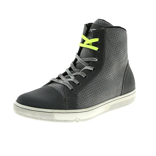 Forma Slam Flow boots